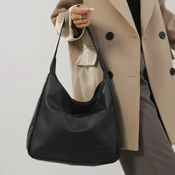 RetroChic | Stay Organized and Stylish with Our Functional Hobo Bag