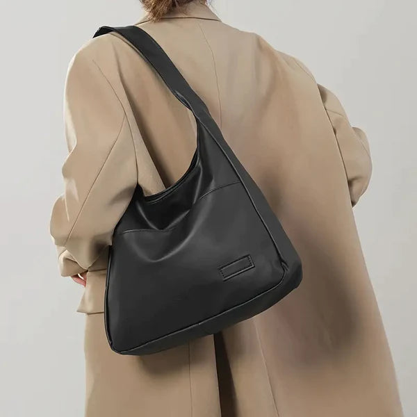 RetroChic | Stay Organized and Stylish with Our Functional Hobo Bag