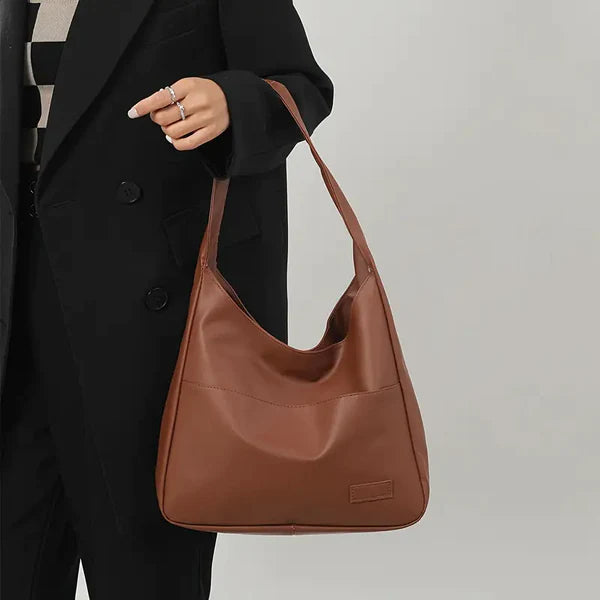 RetroChic | Stay Organized and Stylish with Our Functional Hobo Bag