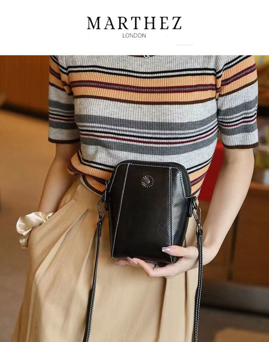 ClassyCarry™ - Experience Elegance on the Go